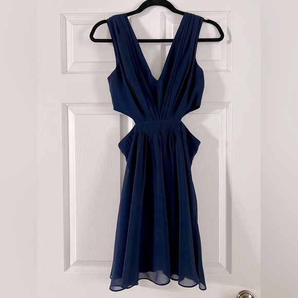 ASOS - side cut out mini dress - Navy Blue - Picture 5 of 8
